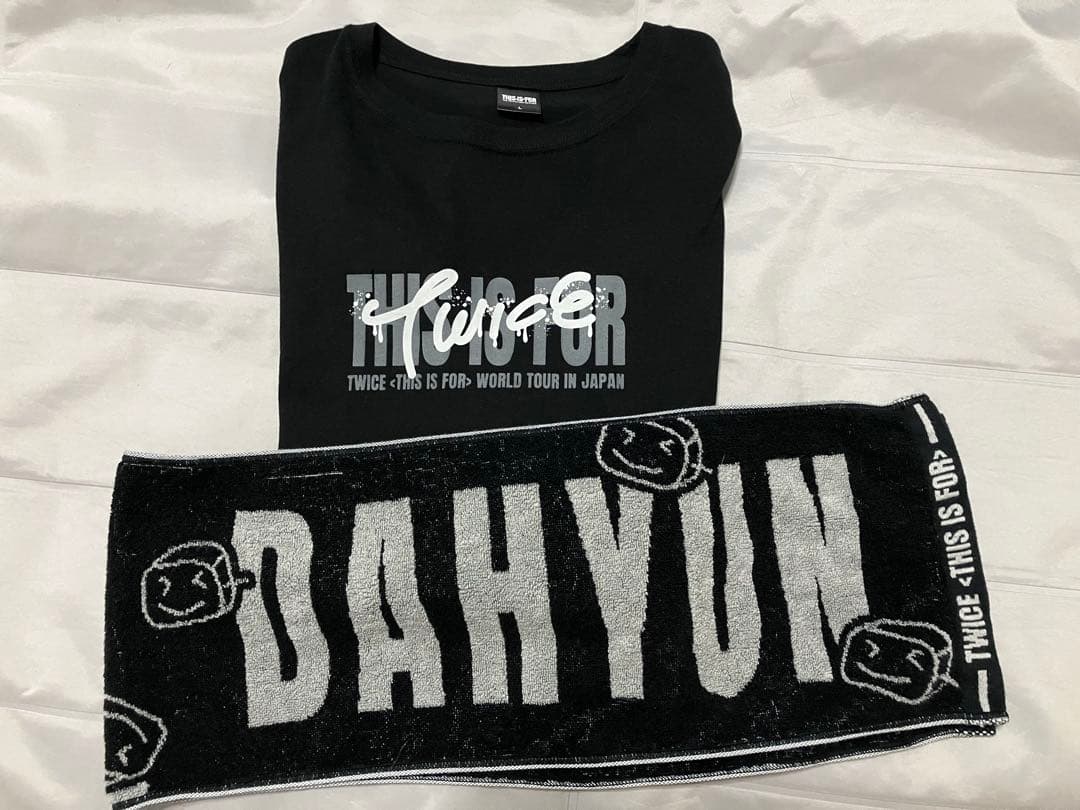 TWICE ダヒョンTHIS IS FOR Tシャツ&タオルセット - メルカリ