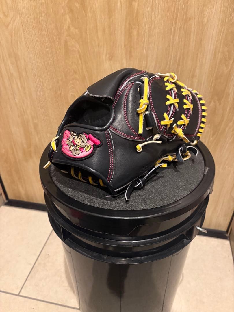 【値下げ対応可】ごりら印　OBK 硬式 投手用 Nブラック（限定色） 値下げ対応可】ごりら印 OBK 硬式 投手用 Nブラック（限定色） - メルカリ