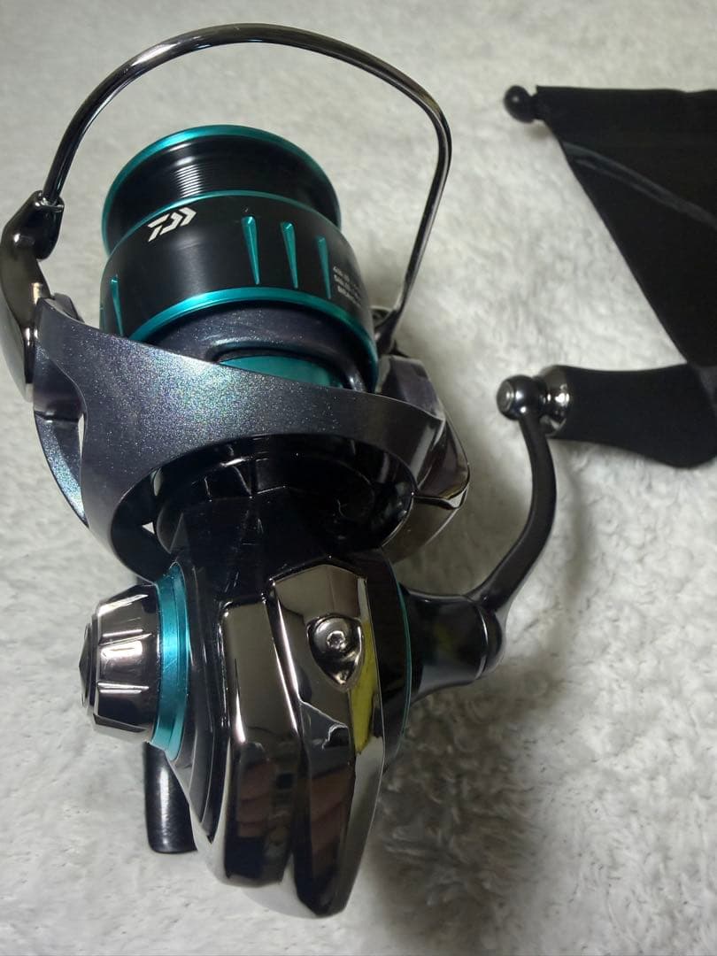 Daiwa 23エメラルダスRX FC LT 2500S OH済みフルベアリング - メルカリ