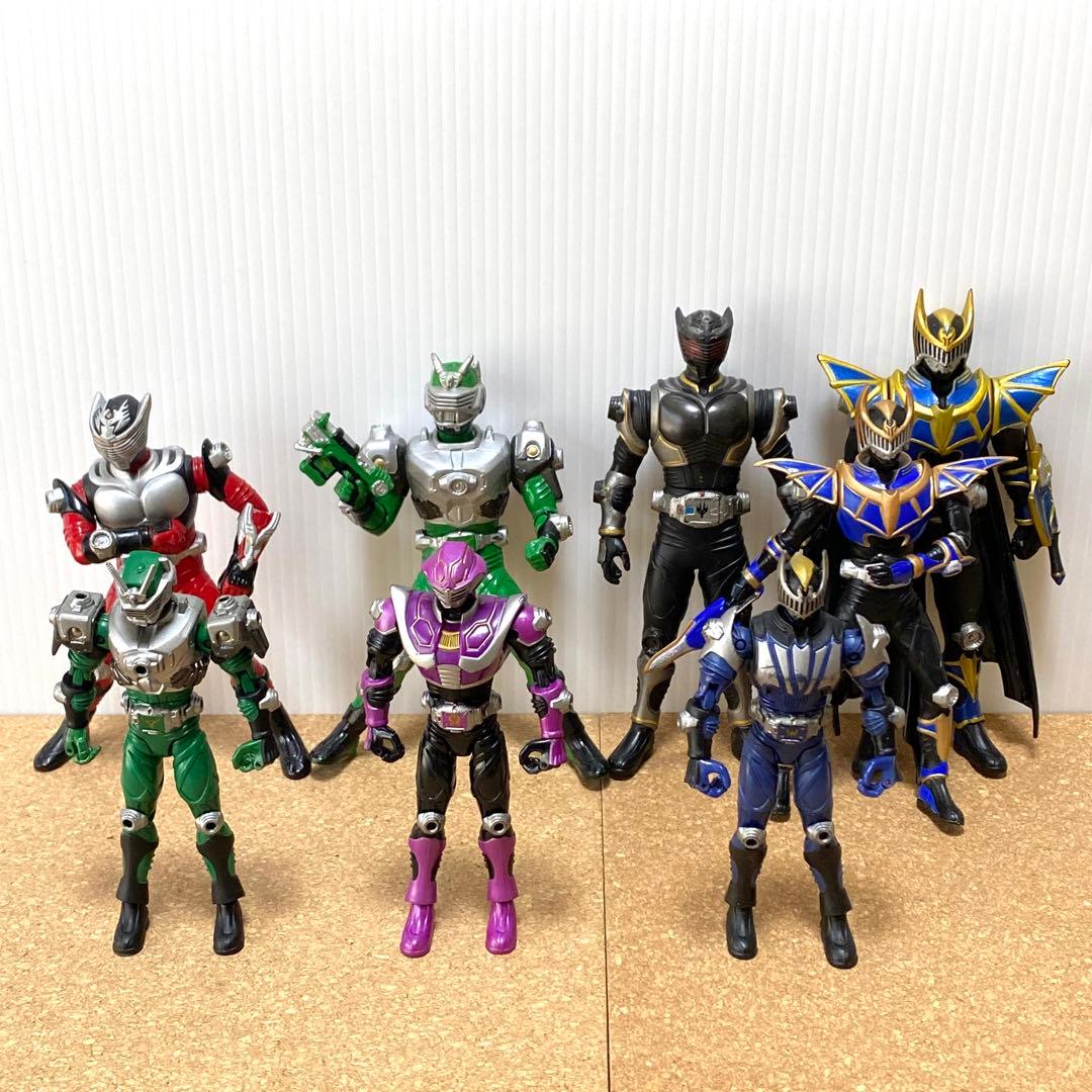 仮面ライダー龍騎 ゾルダ リュウガ ナイトサバイブ ソフビ ゾルダ 王蛇