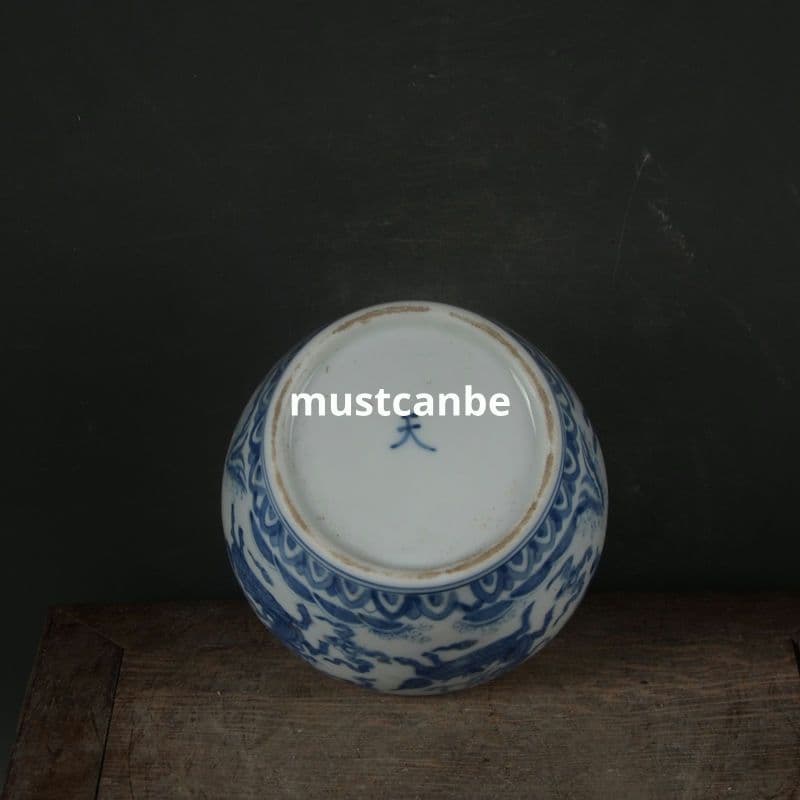 青麒麟紋天字壺 景徳鎮 陶磁器 装飾品 現代工芸品 美術