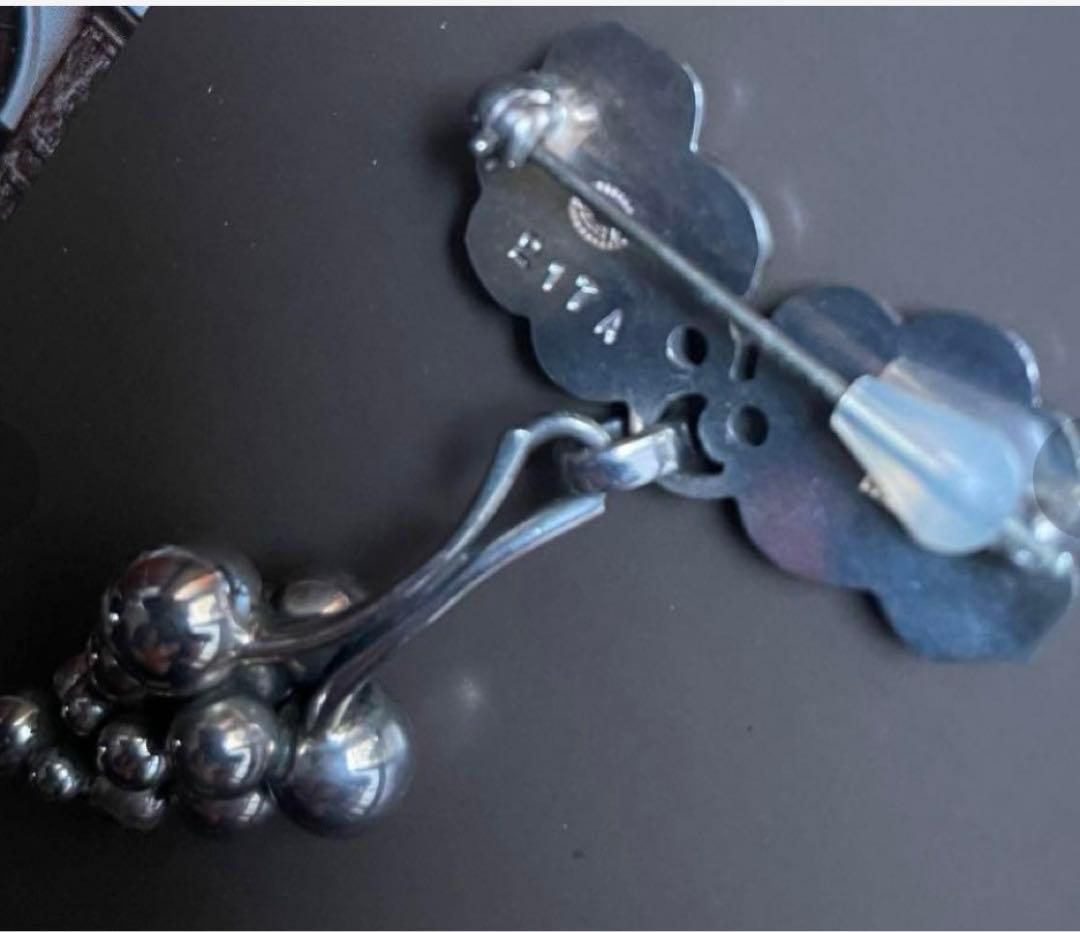 ジョージジェンセン ムーンライトグレープブローチ - メルカリ