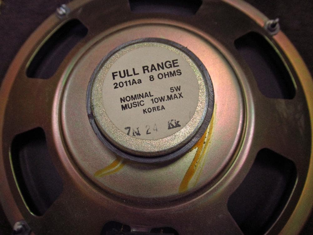 Realistic 8インチ 壁掛け スピーカー ペア 音量コントロール付きの