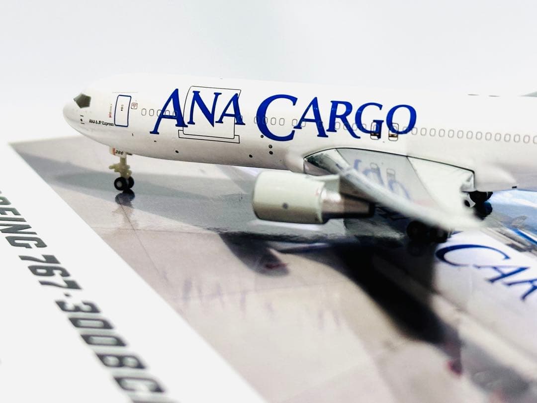 全日空商事 1/500 ANA Cargo B767-300BCF - メルカリ