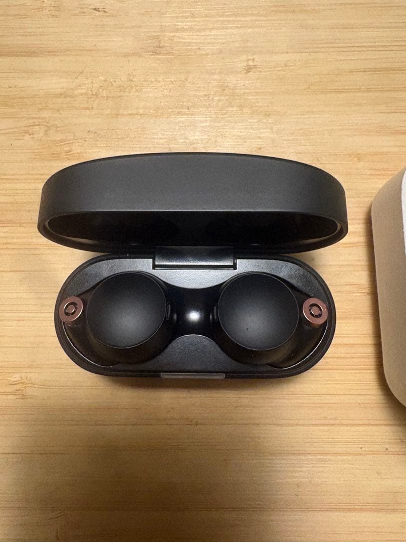 【ジャンク品】SONY wf-1000xm4ワイヤレスイヤホン ソニー、完全ワイヤレスNCイヤホン「WF-1000XM4」を本日6月25日発売