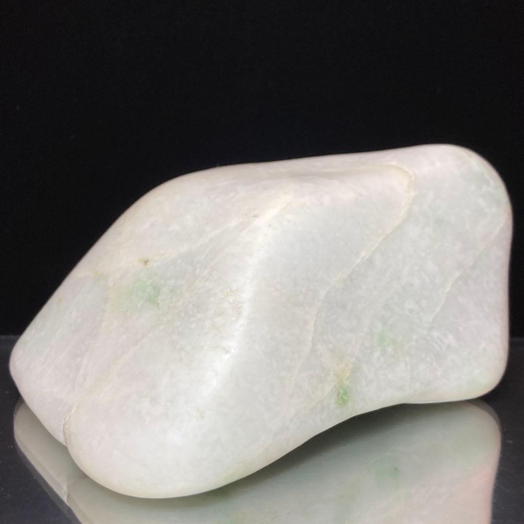 糸魚川翡翠　アルビタイト由来の美翡翠　原石　348.3ｇ