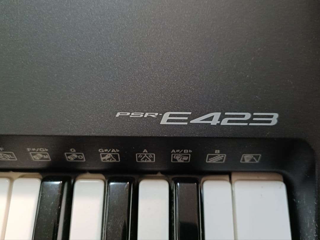 Yamaha PSR-E423 ポータブルキーボード 61鍵盤 黒 ジャンク - メルカリ