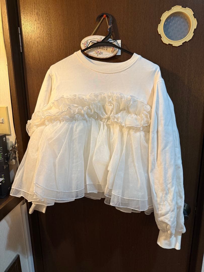 Bibiy ANGELICA スウェットトレーナー LILY BROWN×Hearts2Hearts】コラボレーションビジューロゴスウェット