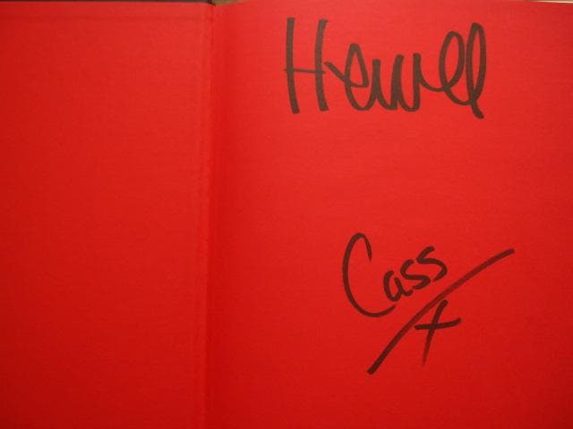 The Gorillaz：Rise of the Ogre 直筆サイン入り - メルカリ