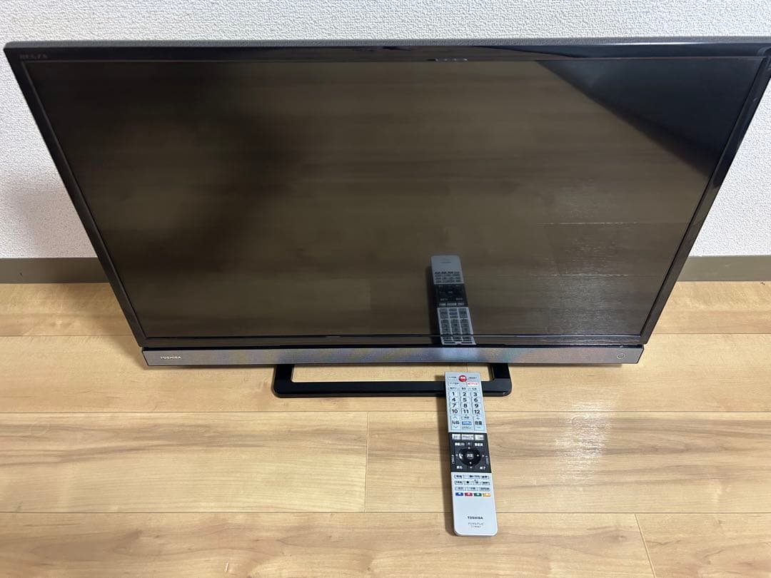 TOSHIBA REGZA(32型)フロントスピーカー Amazon | 《クリアダイレクトスピーカー採用 スタイリッシュレグザ