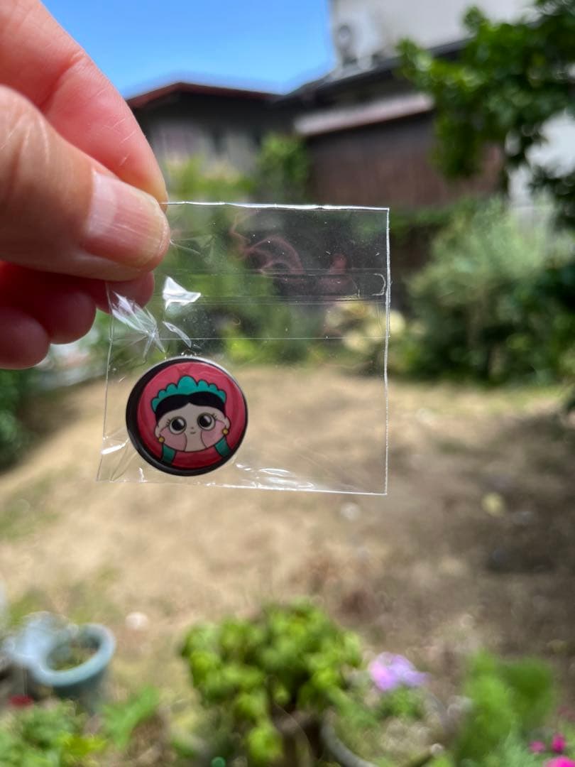 2025万博ピンバッジ ハンガリー パビリオン - メルカリ