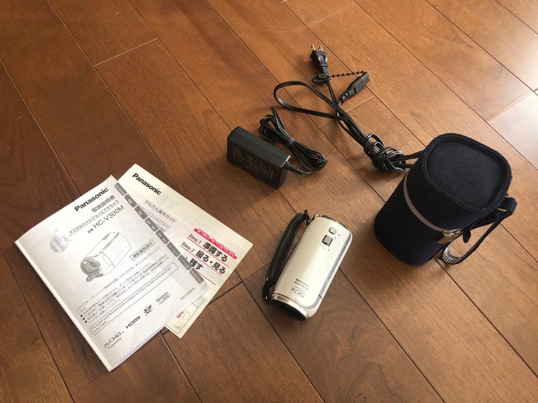 Panasonic HC-V300M ビデオカメラ 本体 ソフトケース付き