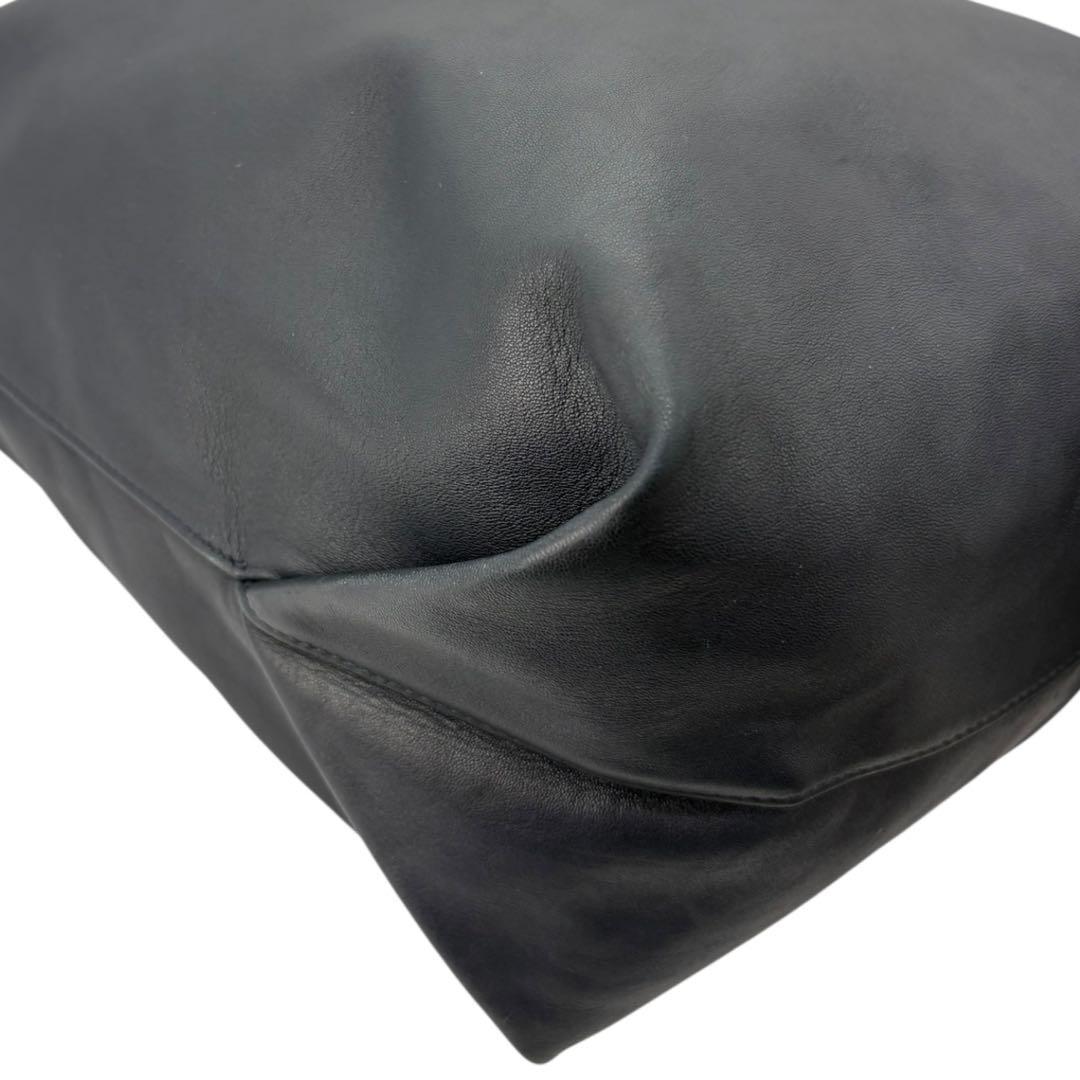 極美品】サンローラン テディ ショルダーバッグ チェーン 巾着 レザー