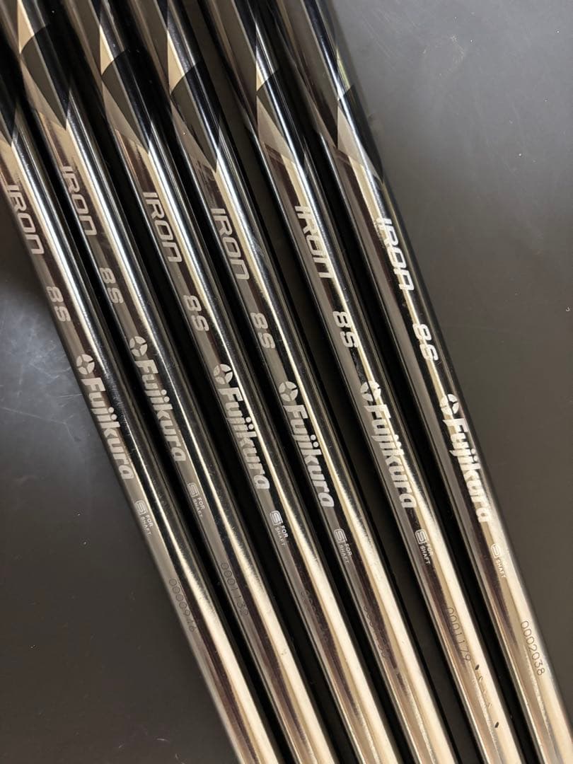 Fujikuraダイヤモンドスピーダー8S 5〜P Fujikura Diamond Speeder 5 Graphite Shaft + Adapter & Grip