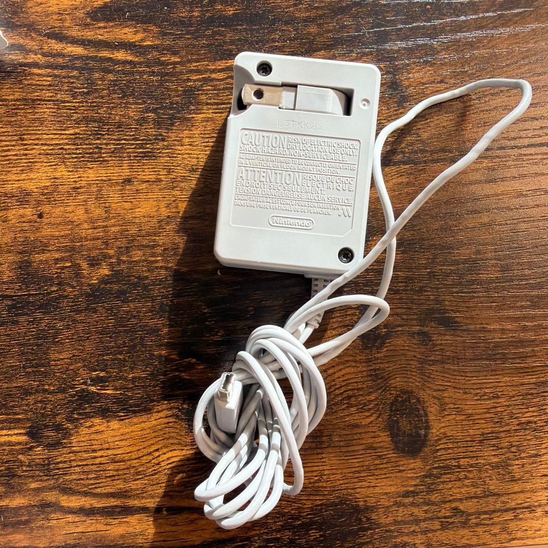 ◯新品◯new ニンテンドー3DS LL ピンク・ホワイト ARカード付き