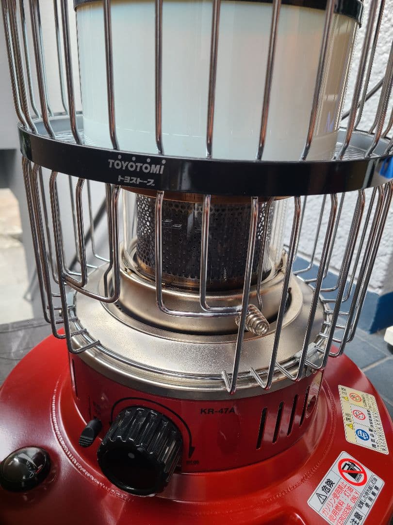 収納ケース付【廃盤貴重色】トヨトミ 石油ストーブ KR47A レッド
