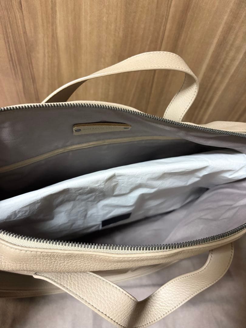《ほぼ未使用》BOTTEGA VENETA ビジネスバッグ