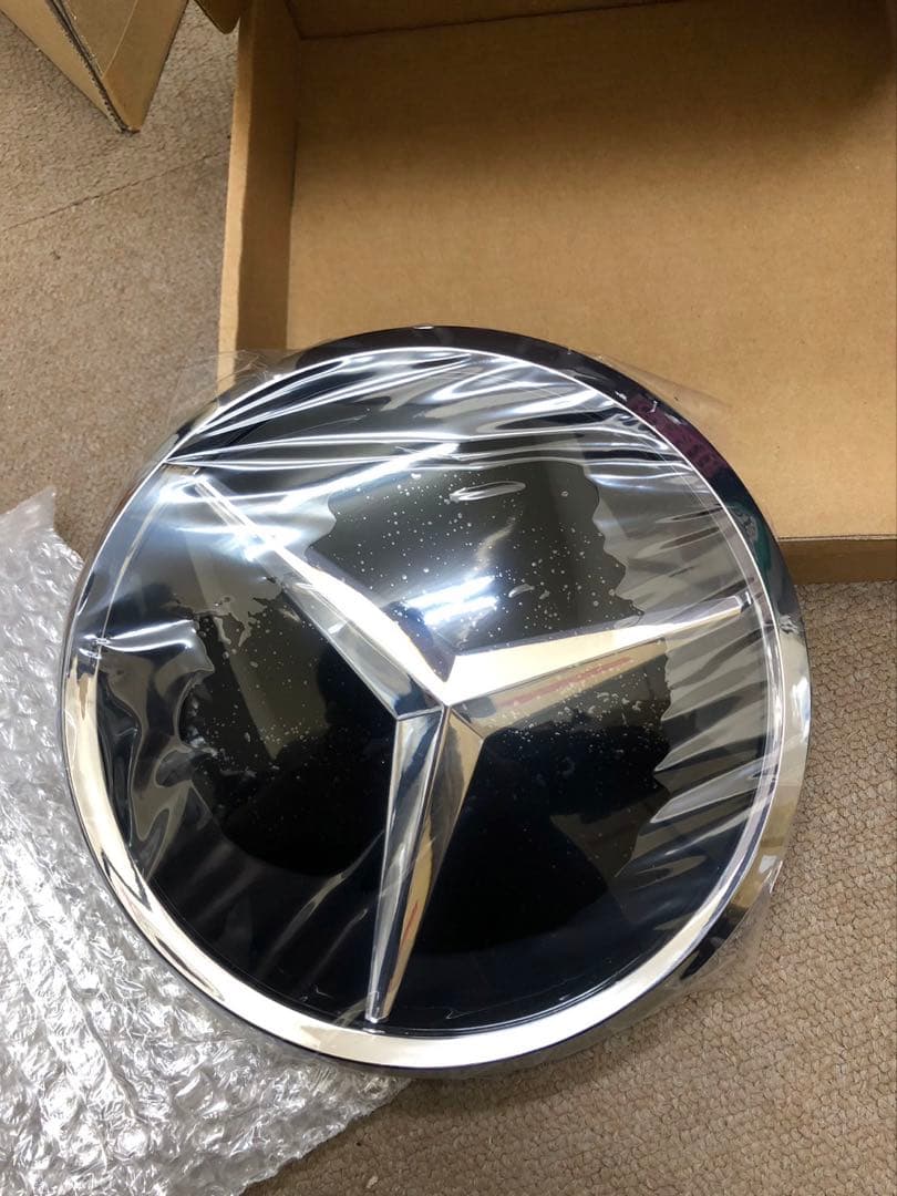 中古美品、ベンツフロントグリルエンブレム186 楽天市場】メルセデスベンツ純正品 新品 フロントグリルエンブレム適合