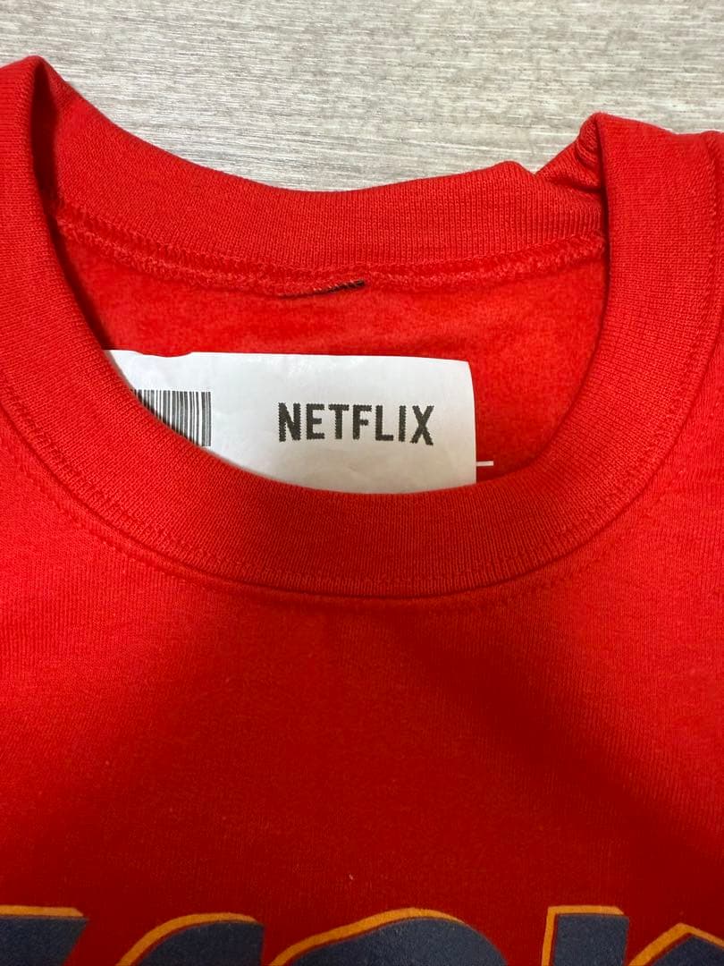 ストレンジャーシングス WSQK トレーナー Sサイズ - メルカリ