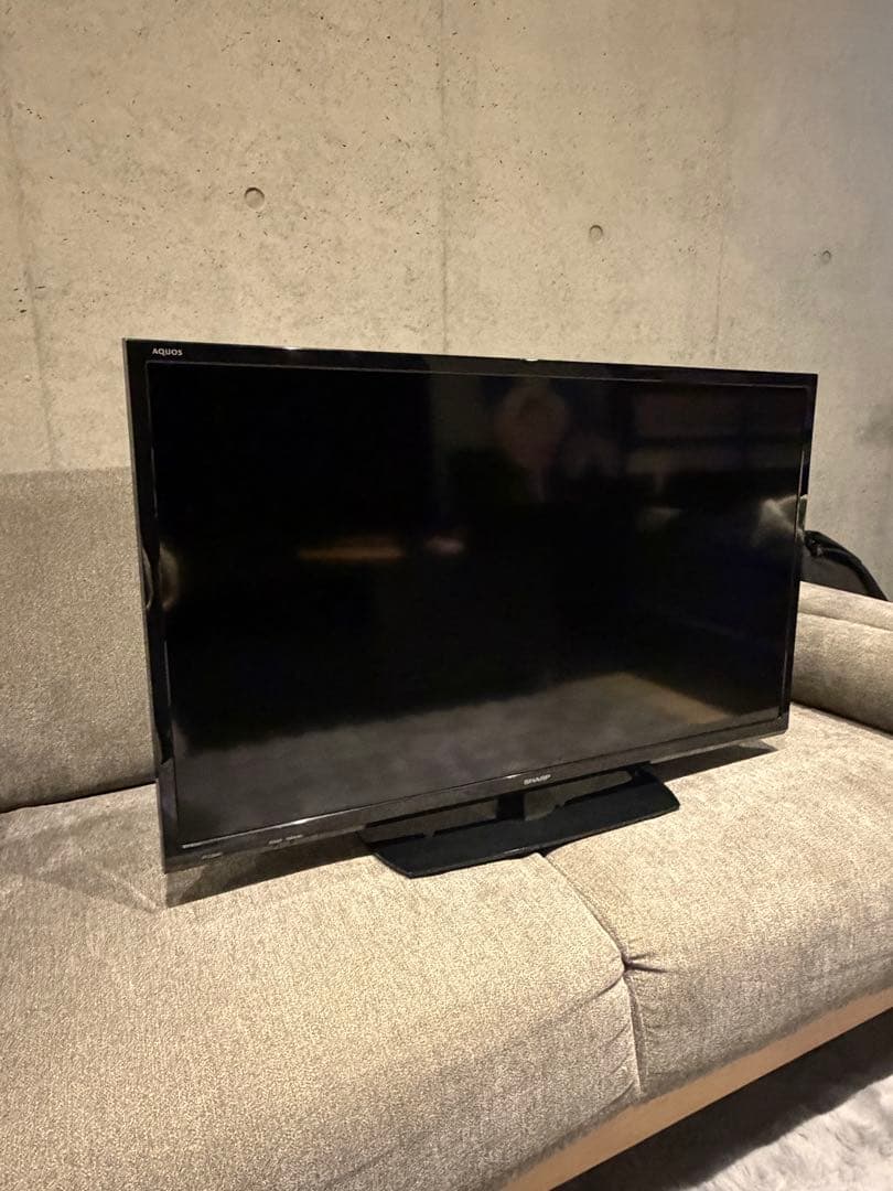 【美品】【即日発送】SHARP 液晶テレビ 32 AQUOS 2T-C32AE1 液晶テレビ AQUOS(アクオス) 2T-C32AE1 [32V型 /ハイビジョン] SHARP