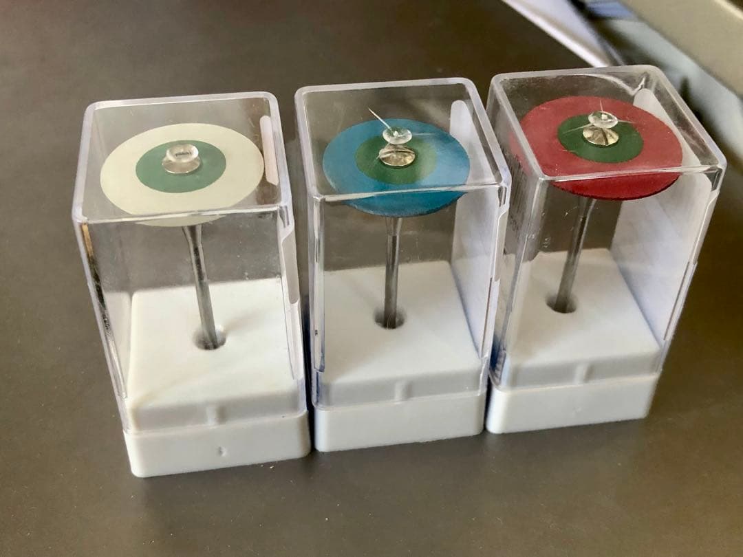 ダイヤモンドラバー3個セット 赤:荒青: 中荒　白: 艶出し エーゼット AZ ラバーペイント ZEQUE 油性 RP-46 蛍光ブルー 400ml