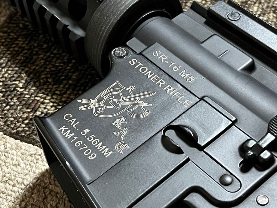 SR-16 メタルレシーバー電動ガン 東京マルイベース