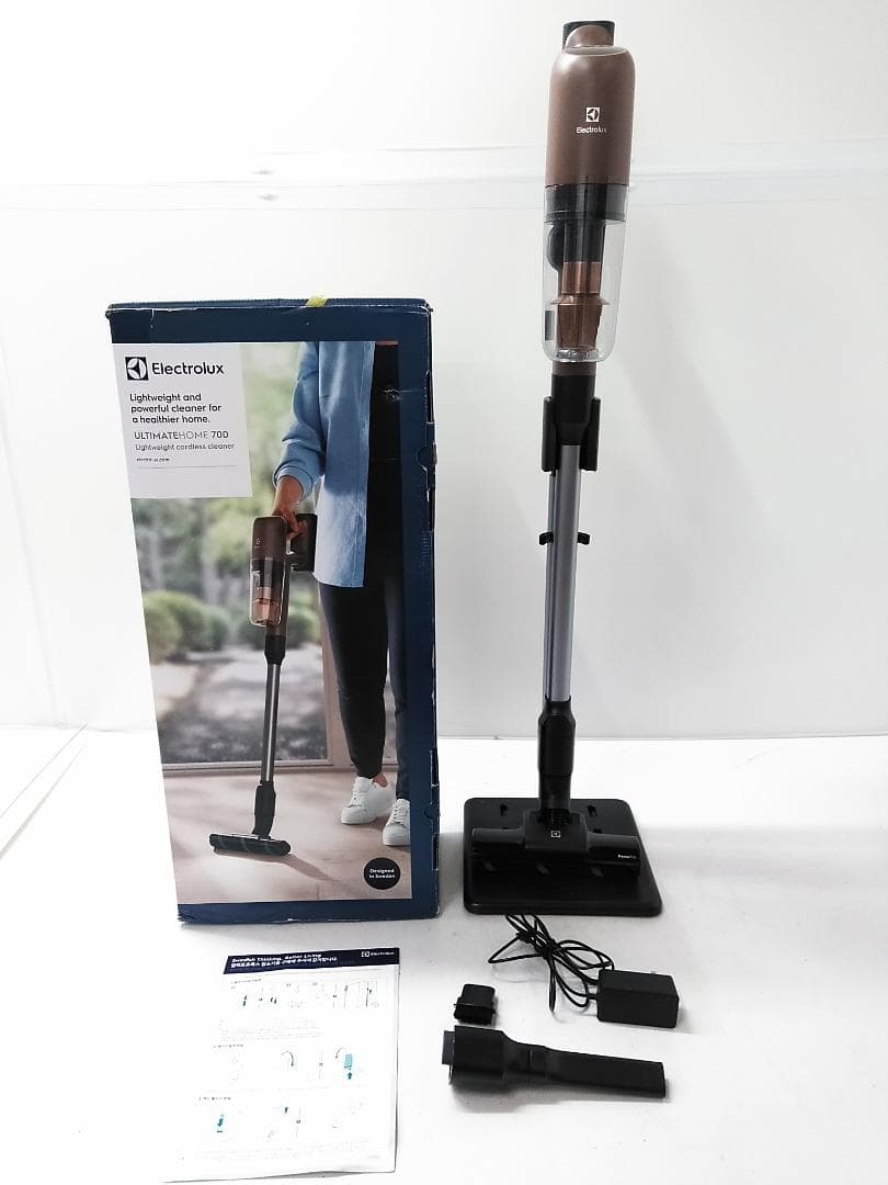 エレクトロラックス スティッククリーナー EFP71523 充電コード付き□ Amazon | 【水拭き×吸引】 エレクトロラックス 掃除機 コードレス