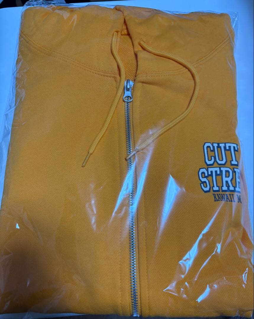 川本笑瑠 推しパーカー - メルカリ