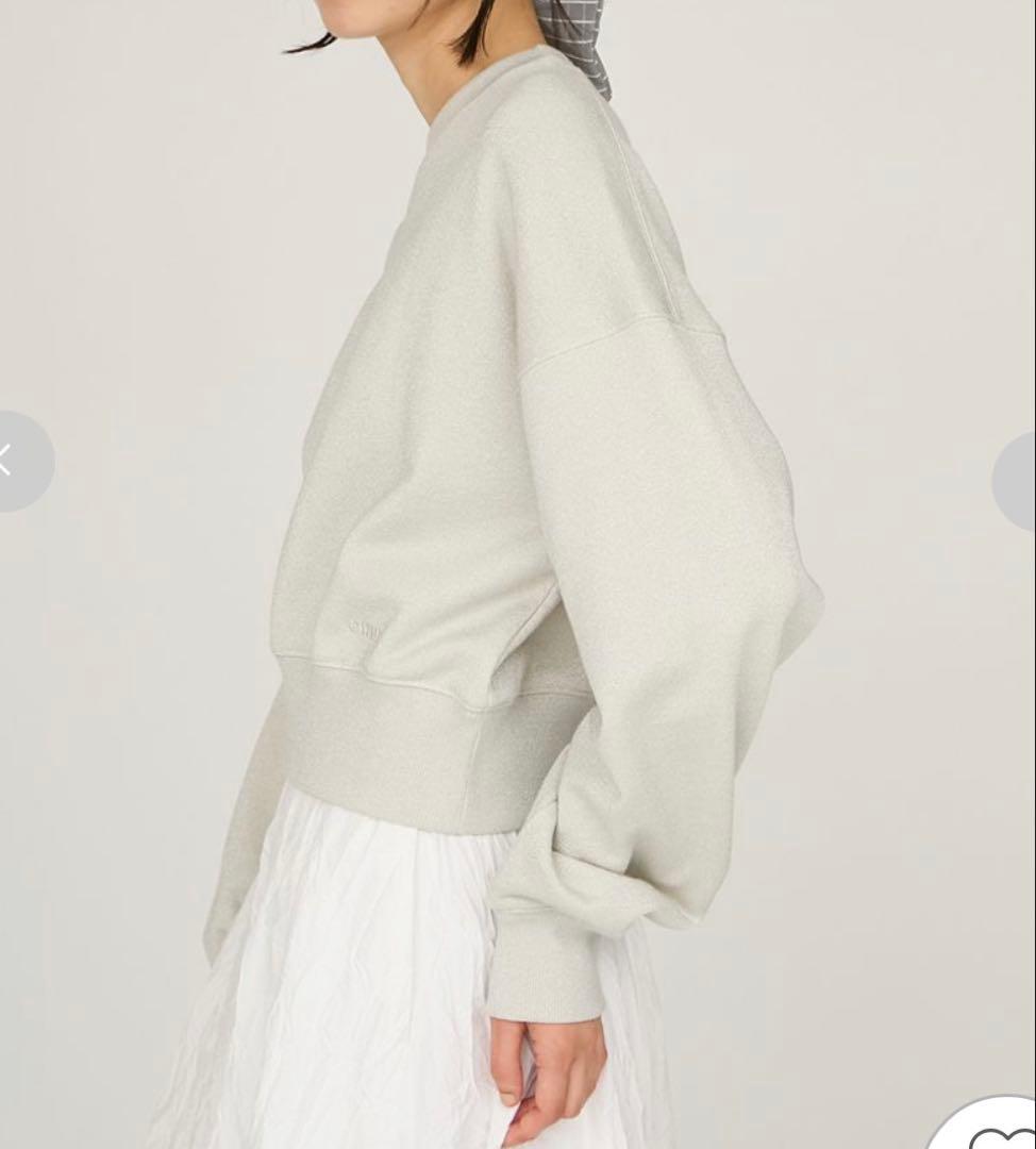 《新品タグ付き未使用》emmi ラメ裏毛ショートスウェットトップス