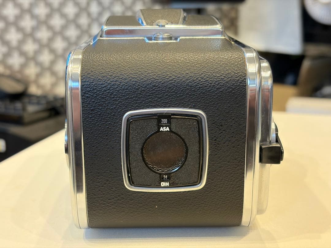 ハッセルブラッド500C/M + 希少な白鏡胴T*80mm Cレンズ - メルカリ