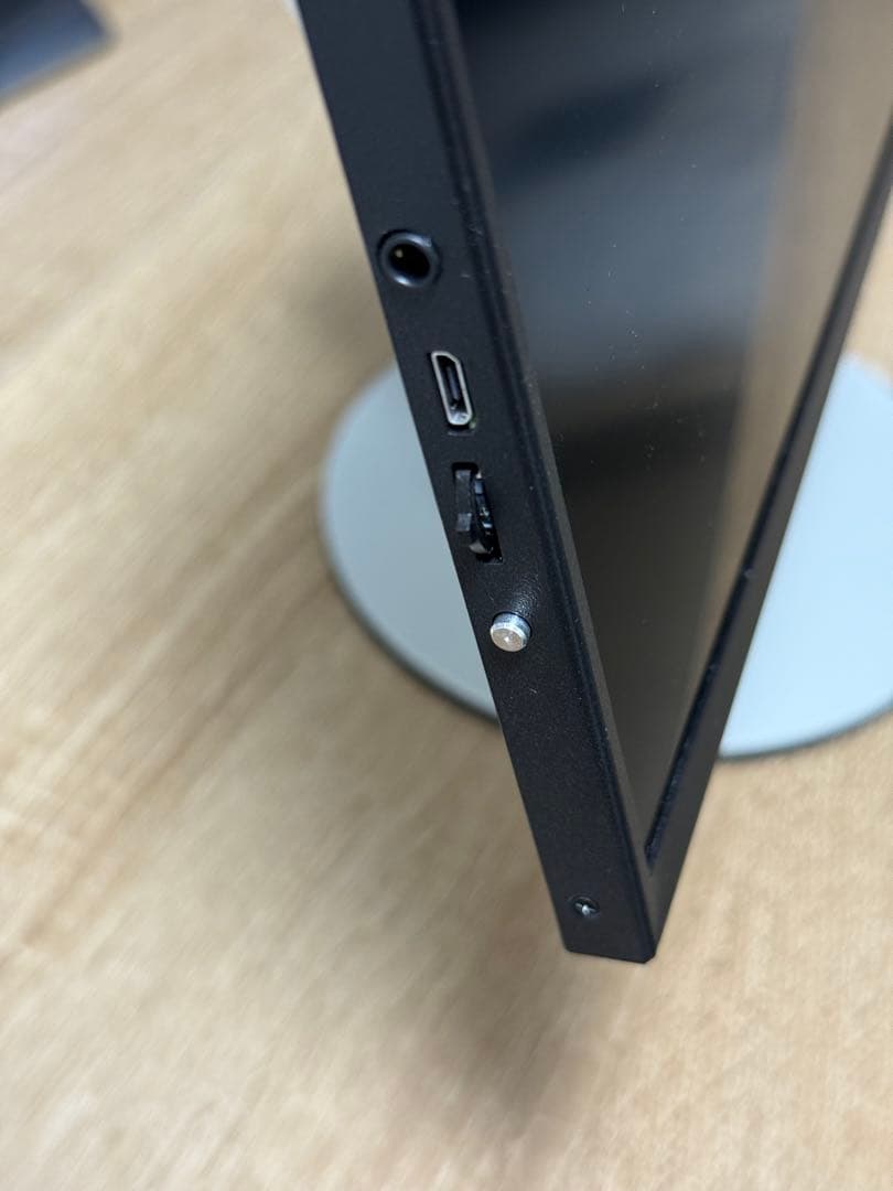 h*a様 18インチ 2.5k 120hz モバイルモニター