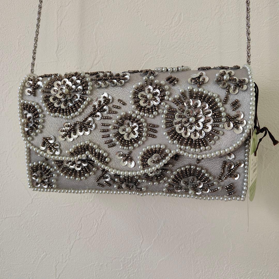 シルバー ビーズ刺繍 パーティーバッグ 新品 ノクチルカ - メルカリ