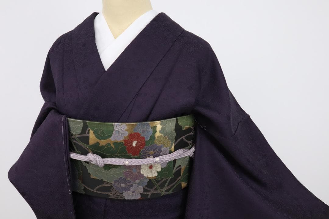 《長尺■上質＊色無地◆黒紅色■無紋◆植物地模様入り■袷正絹着物◆IP12-5》