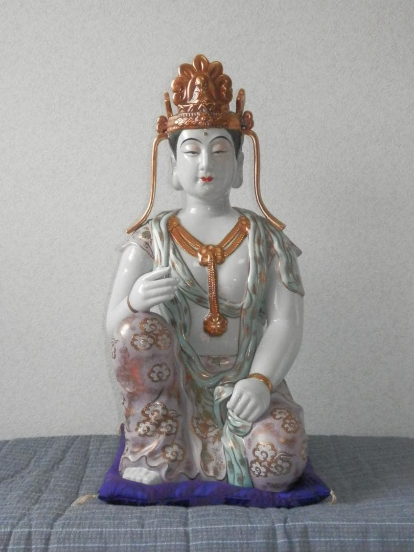 九谷焼 観音菩薩 座観音 色絵金彩 観音像 立膝 片膝 仏像 高さ57cm