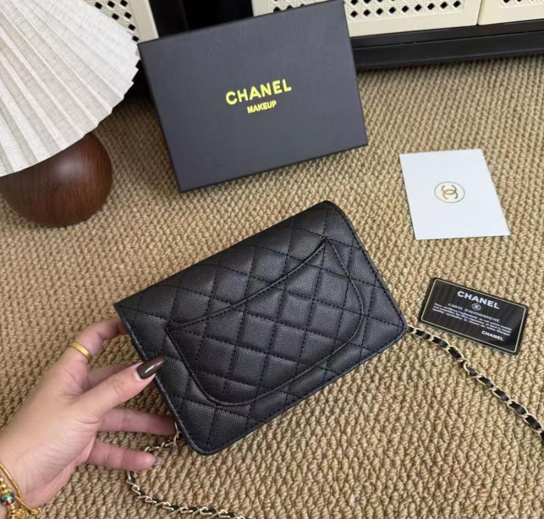 ☆VIP限定☆ 非売品 ☆シャネル ノベルティ チェーンウォレット aoe