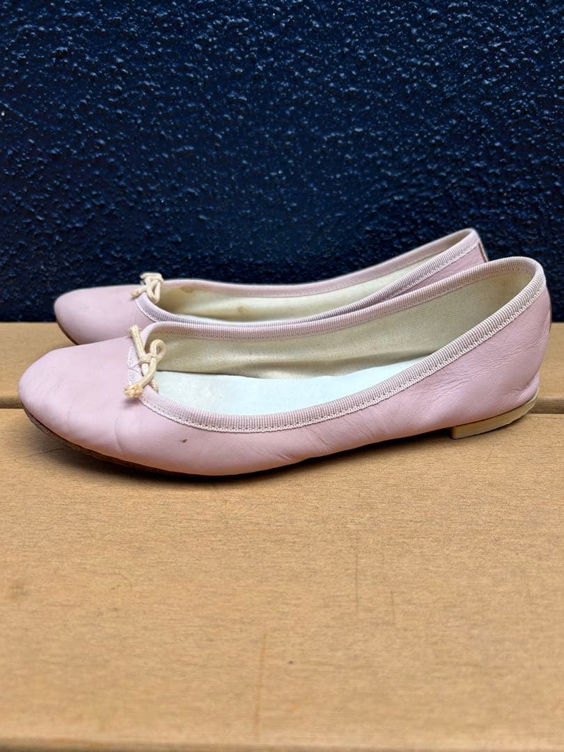 Repetto ピンク フラットシューズ - メルカリ
