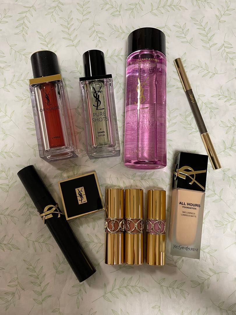 YSL メイクアップセット　コスメまとめ売り　デパコス　イヴ・サンローラン Yves Saint Laurent イヴ・サンローラン | 渋谷スクランブルスクエア