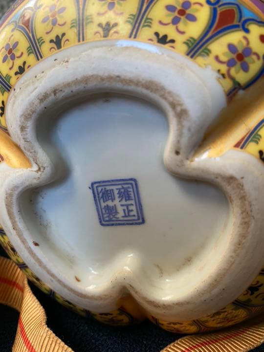 雍正年製粉彩三口葫芦瓶、サイズ約高さ24cm径约16cm - メルカリ