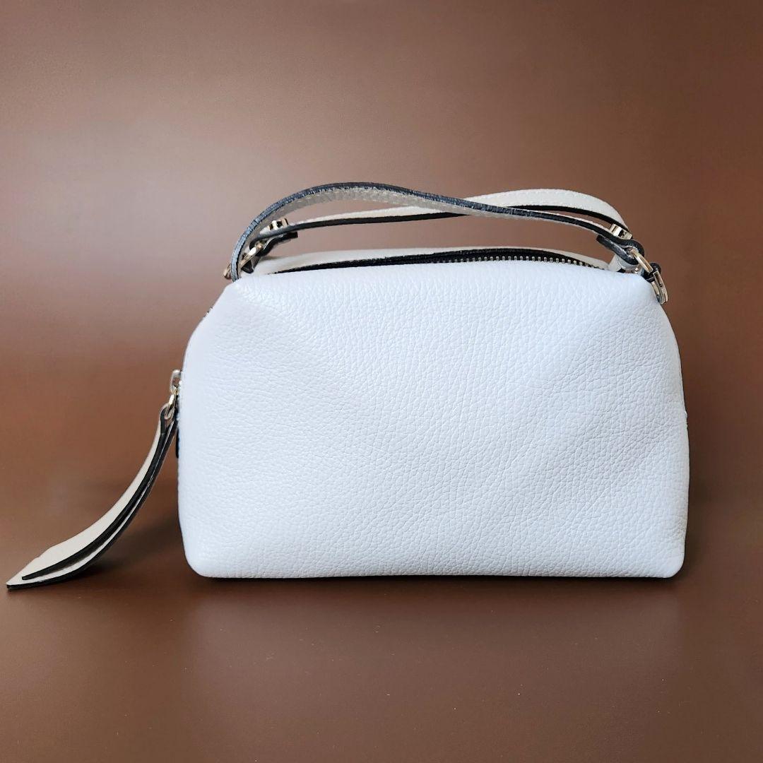 《美品》ジャンニキアリー二 バイカラー ショルダーバッグ アリファS