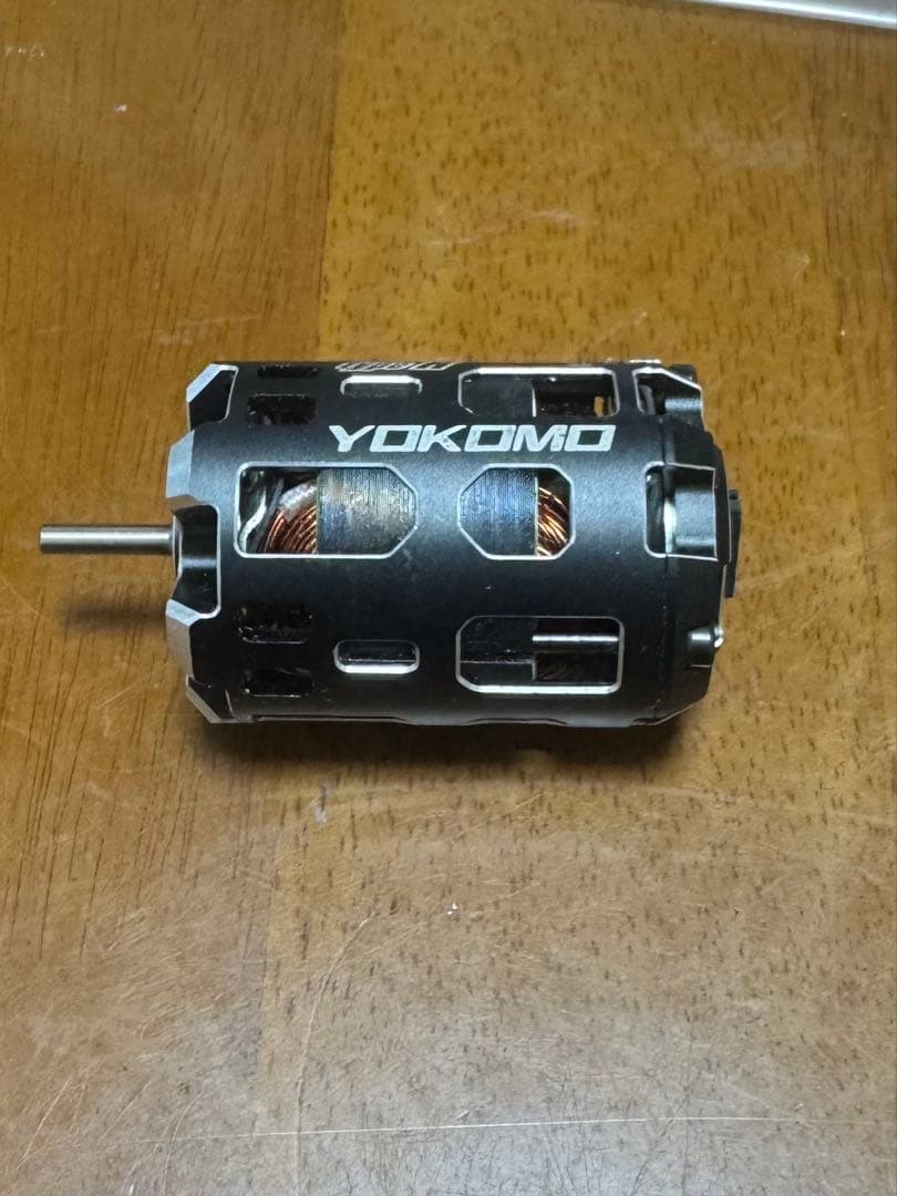 DX1 Type-R ブラシレスモーター 10.5T （チタンシャフト仕様）