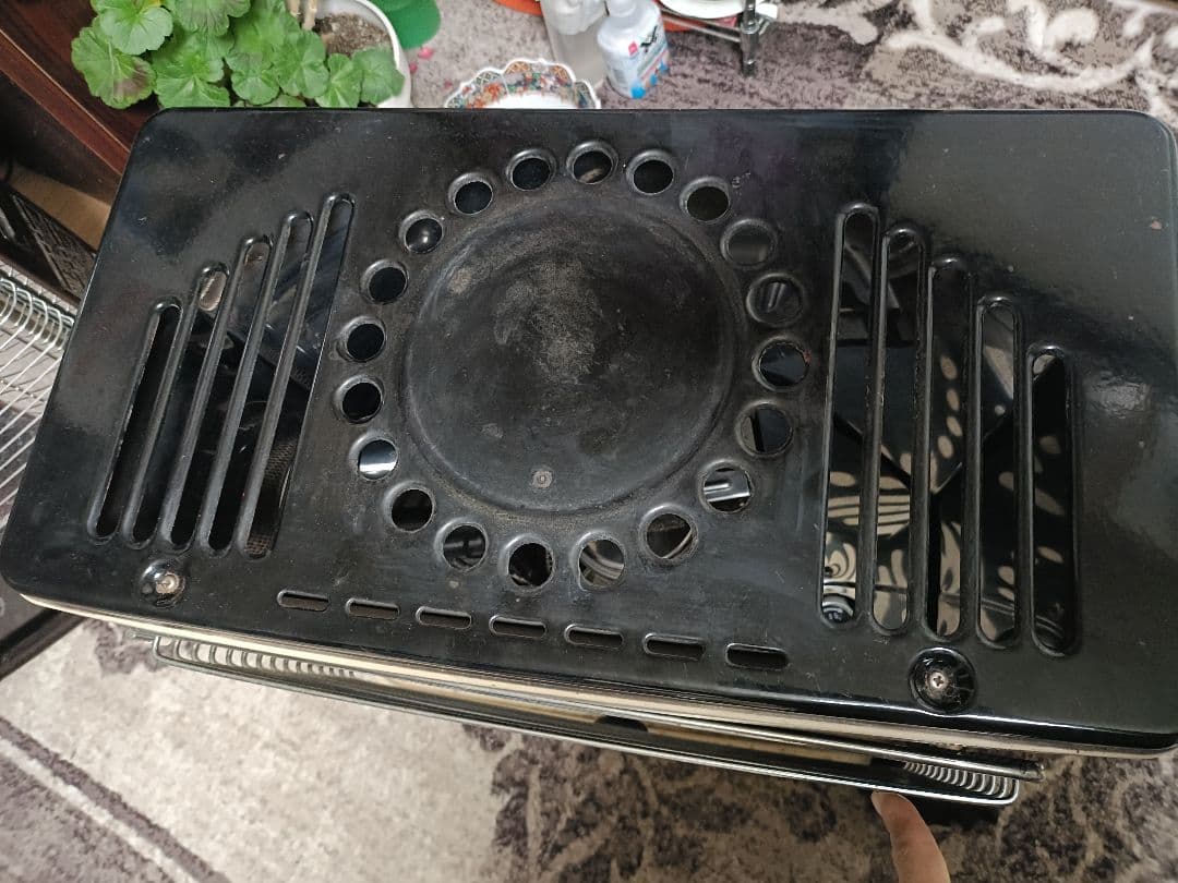 HITACHI 石油ストーブ OVH-A530 昭和レトロ反射型キャンプ向き - メルカリ