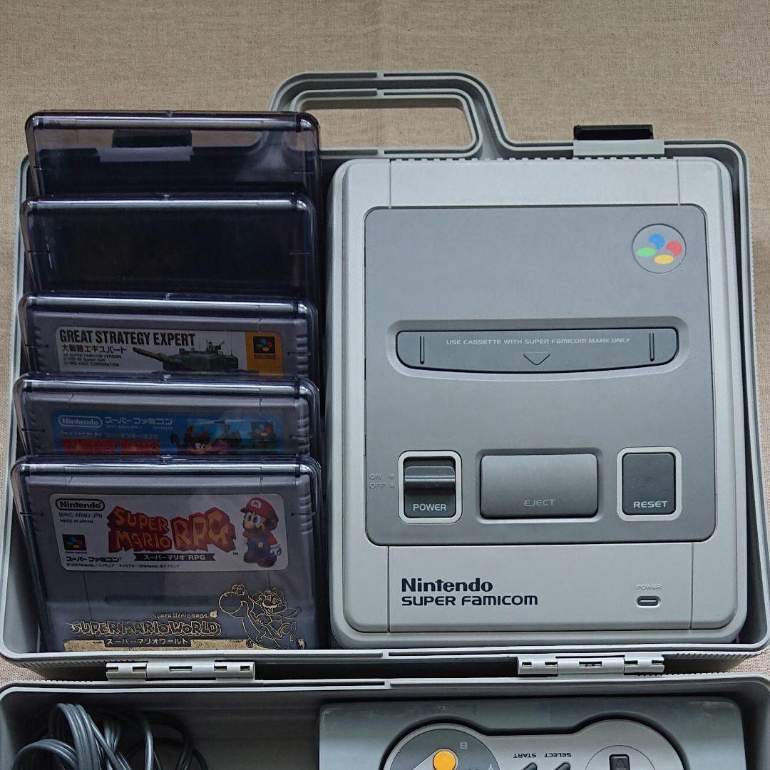 スーパーファミコン 本体・本体ケース・カセット3本・カセットケース5