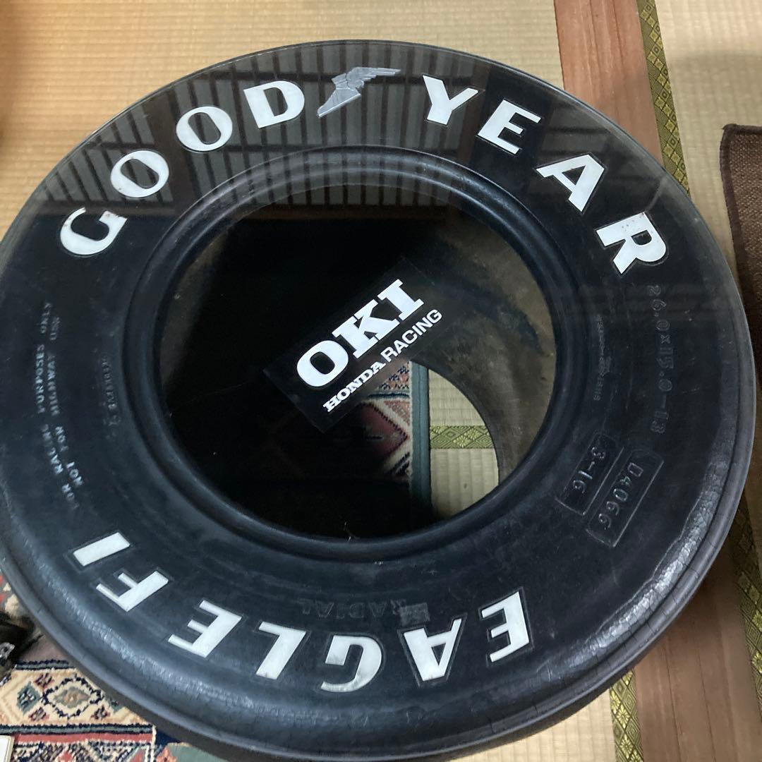 F1タイヤテーブル 希少限定品 - メルカリ
