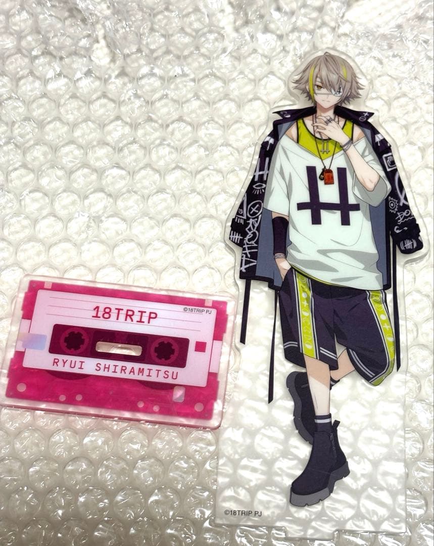 18TRIP エイトリ アクリルスタンド 白光琉衣 - メルカリ