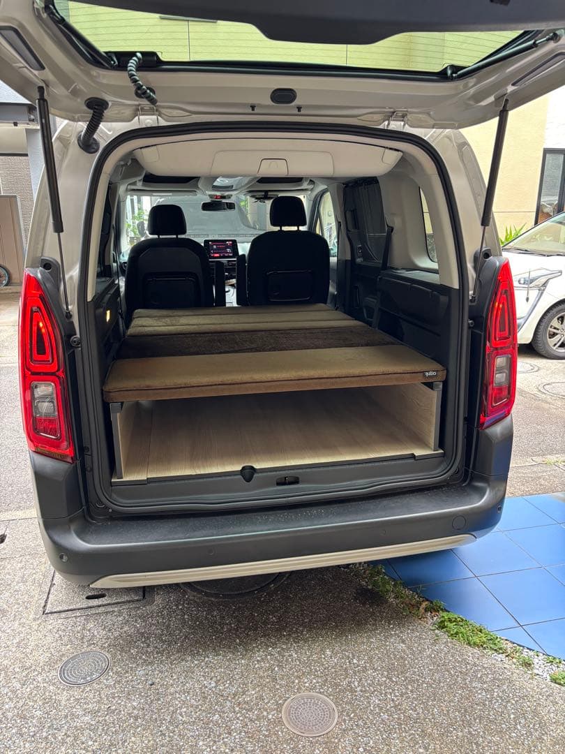 ベルランゴ、リフター純正agreベッドキットシステム【5人乗り用