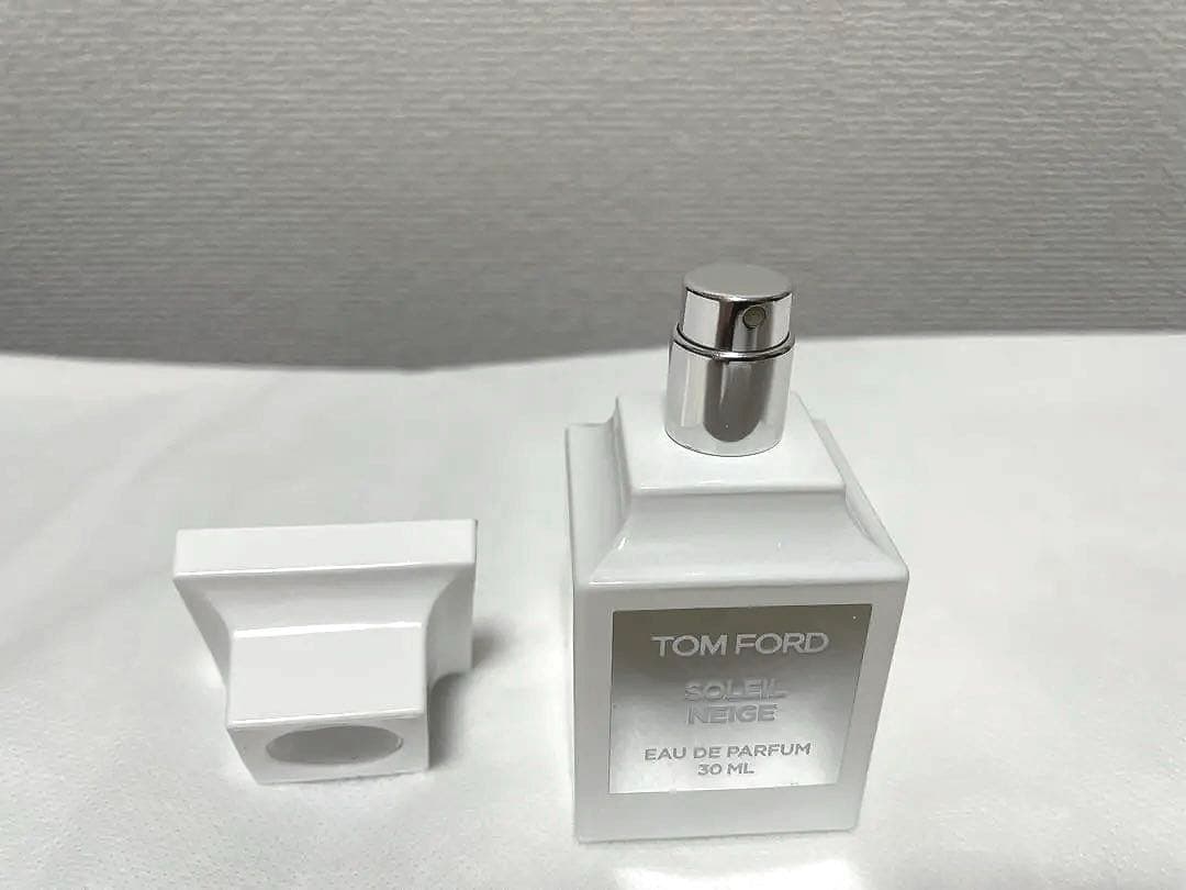 トムフォード ソレイユネージュ 30ml ほぼ未使用 箱あり 国内正規品
