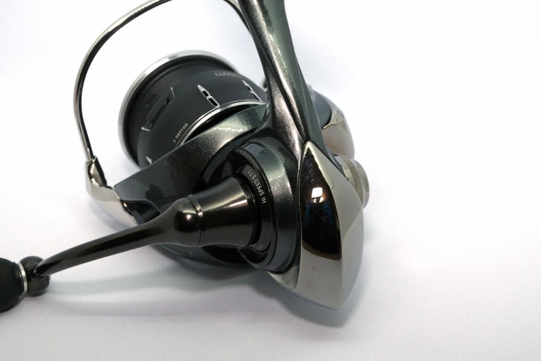 u*7様 ルビアス ST SF 2000SS-H LUVIAS ダイワ純正ベアリ - メルカリ