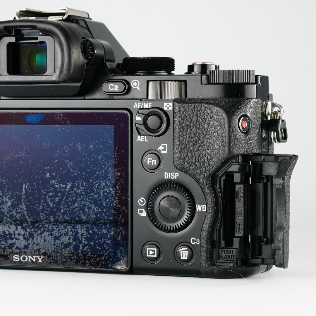 魔法のカメラ☆SONY α7S☆12,895回完動美品ILCE-7S 564 - メルカリ