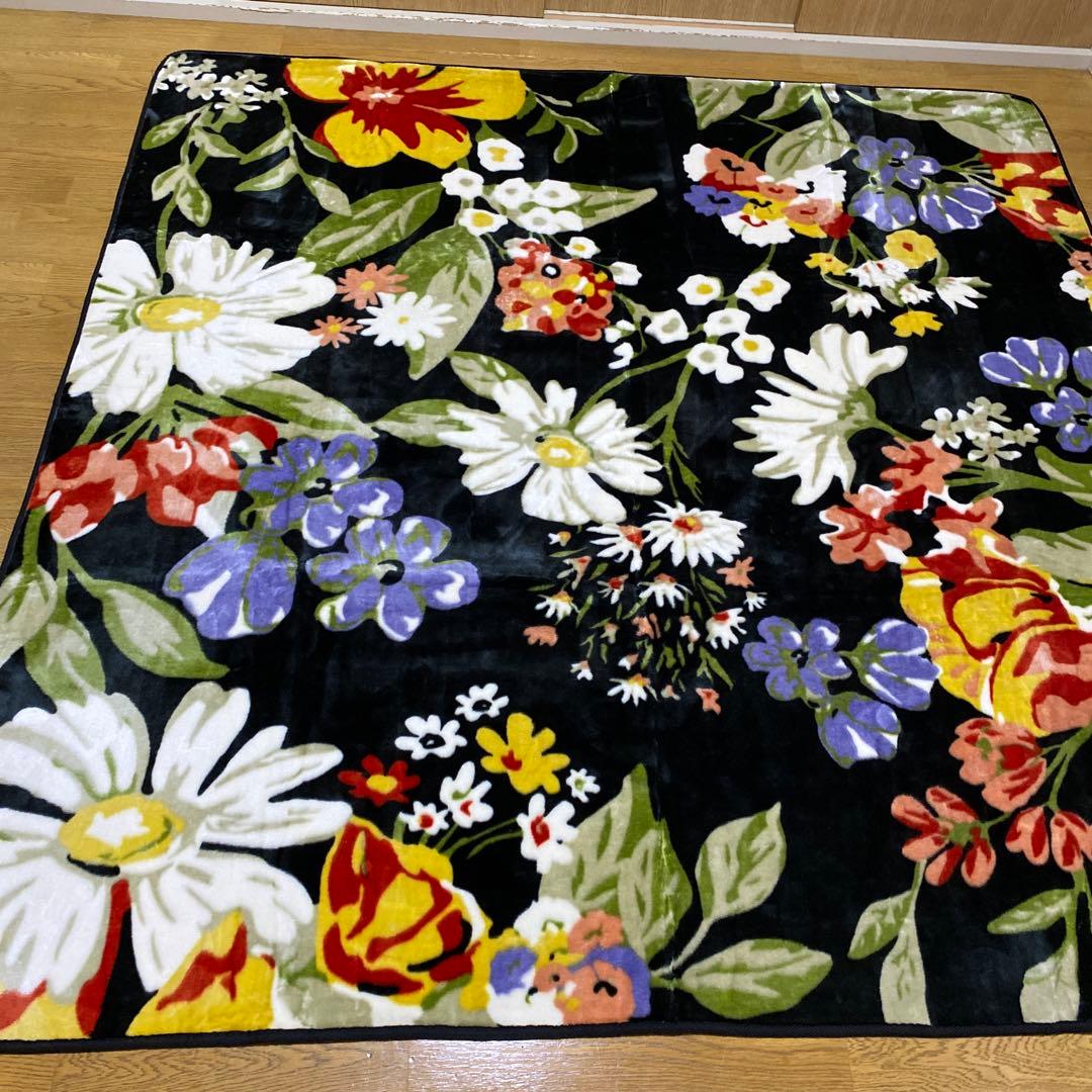 【新品】カーペット カバー185x185cm 2畳 ラグ 北欧風　花柄　洗える 洗えるラグ 185×185cm〜 【2畳〜】花柄 高級感 ふっくら ホット