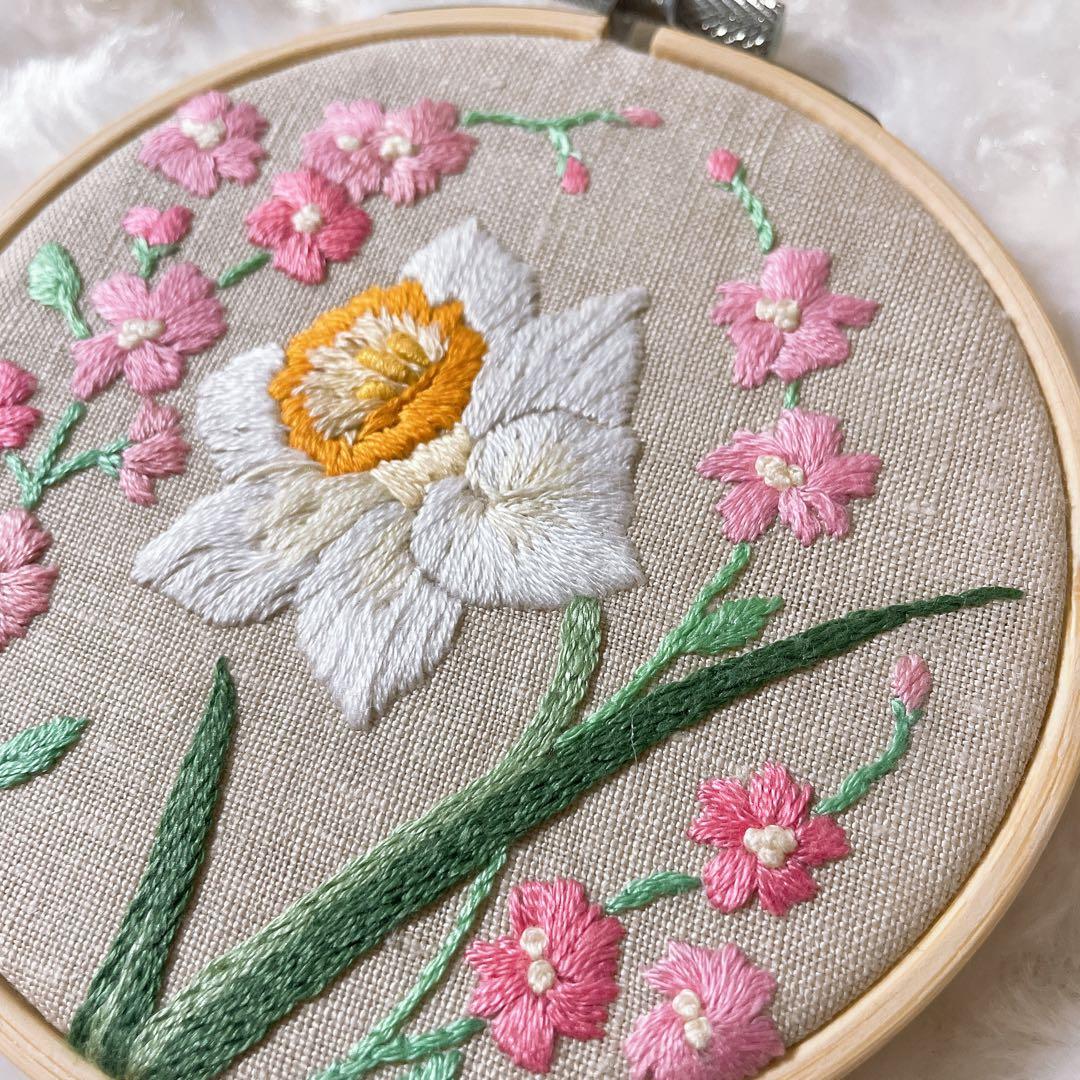 ハンドメイド 刺繍フレーム - メルカリ